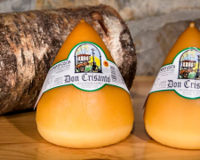 El queso Don Crisanto, mejor de España 2025, destaca por su sabor único y producción artesanal
